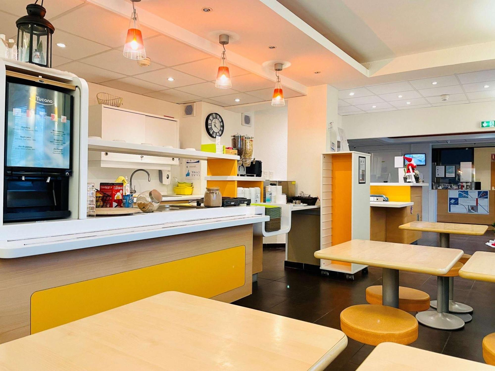 Ibis Budget Roye Exterior foto